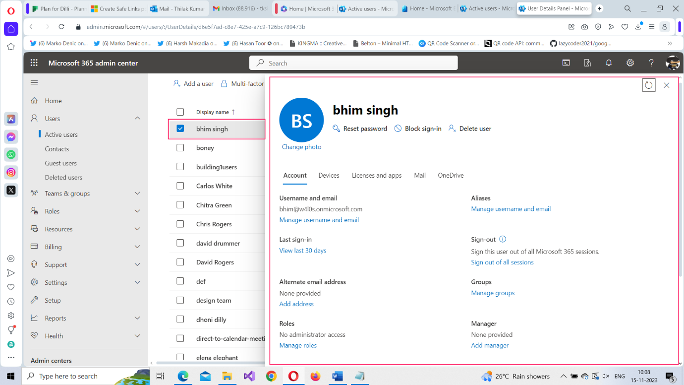 Selecting Microsoft 365 user in Microsoft 365 admin center by clicking the Display Name. 