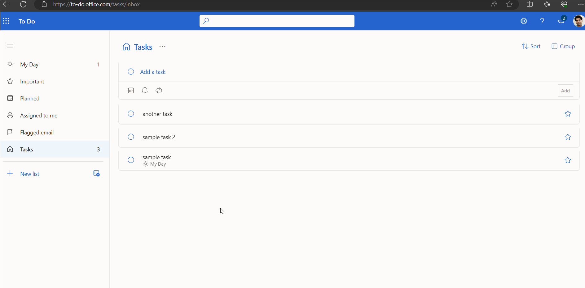 This image shows how you can mark a task as important by clicking the star icon available to the right of the task. 